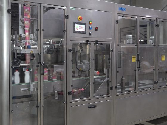 Rótulo Sleeve: a revolução na personalização e desempenho das embalagens